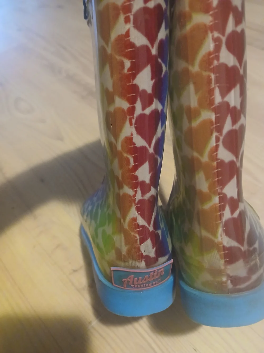 Austin Kids Rainbow Heart Rain Boots with Blue Handles